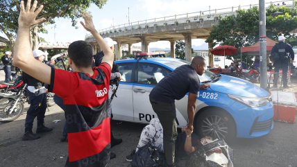   Masiva despedida de Flamengo antes de la final copera terminó con disturbios en Río de Janeiro 