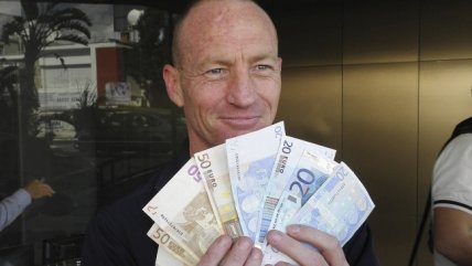  Chipre relaja restricciones en transferencias bancarias  