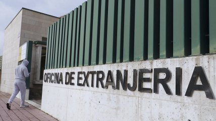   España aprobó regularización extraordinaria de más de medio millón de migrantes 