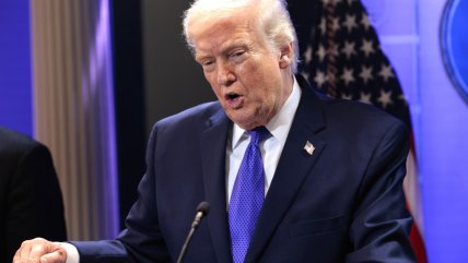  Trump asegura que impondrá un arancel global del 10%  