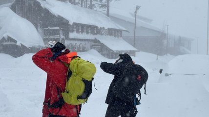  Recuperan cuerpos de los nueve esquiadores fallecidos en avalancha en EE.UU.  
