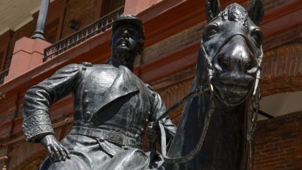   Arquitecto: La estatua de Baquedano se reinstalará sin haber discutido su significado 