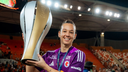   Endler se alzó como campeona de la Copa de la Liga francesa con OL Lyonnes 