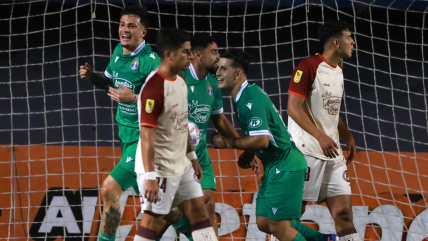   El festejo de Audax por Copa de la Liga tras resistir los embates de La Serena 