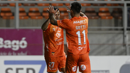   Sebastián Zúñiga y Matías Sandoval hicieron festejar a Cobreloa frente a San Felipe en Calama 