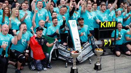   La celebración de Kimi Antonelli y Mercedes en Suzuka tras otro fin de semana redondo 