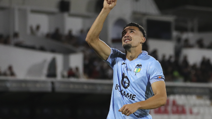   Arnaldo Castillo encaminó con un doblete el sólido triunfo de O'Higgins en su visita a Palestino 