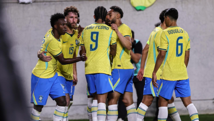   Brasil reaccionó al gol de Croacia en los últimos minutos y venció en su duelo amistoso 